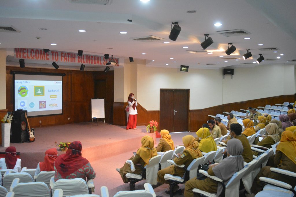 Fatih Bilingual School - Pelatihan pembelajaran